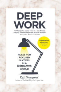 « Deep Work: règles pour un succès ciblé dans un monde distrait » par Cal Newport